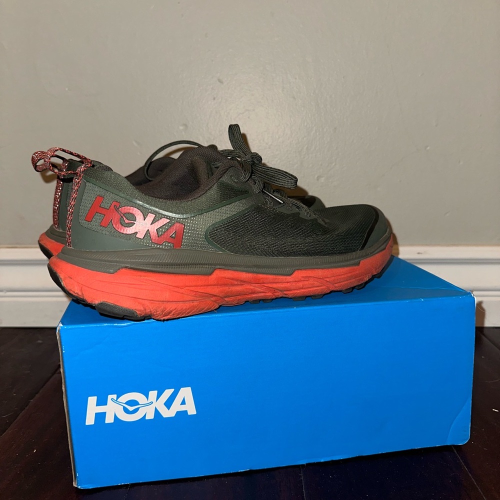 HOKA one one